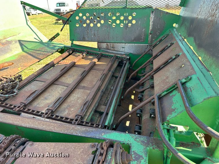 image for item DW8642 Bale processor