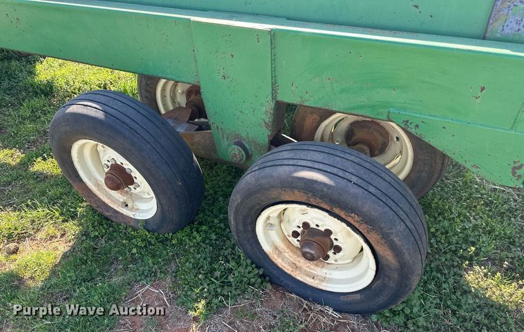 image for item DW8642 Bale processor