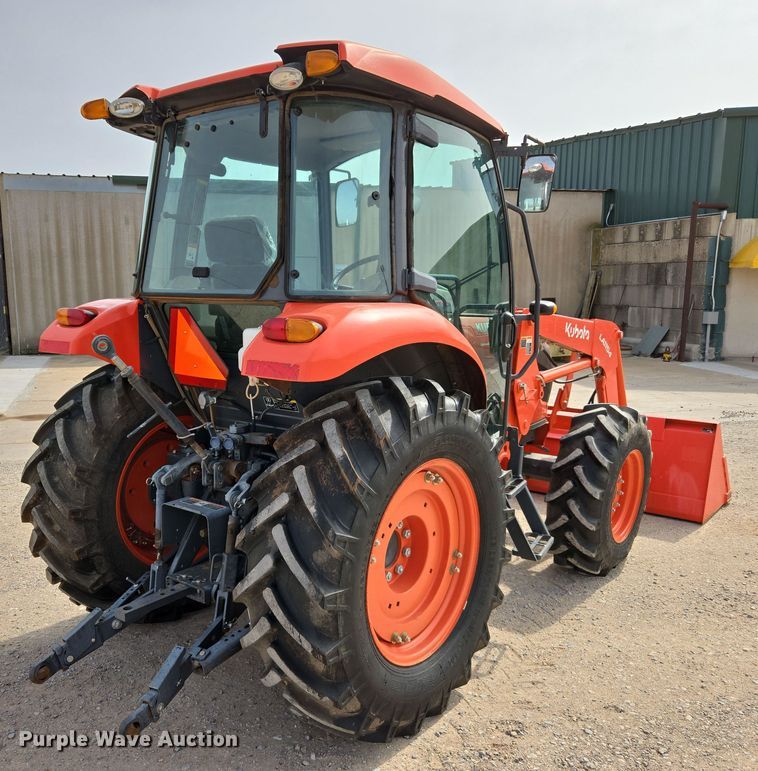 image for item DW8676 2020 Kubota M6060 MFWD tractor