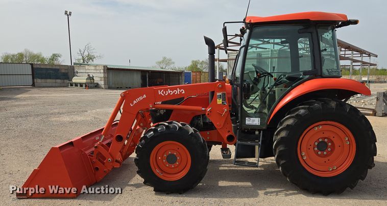 image for item DW8676 2020 Kubota M6060 MFWD tractor