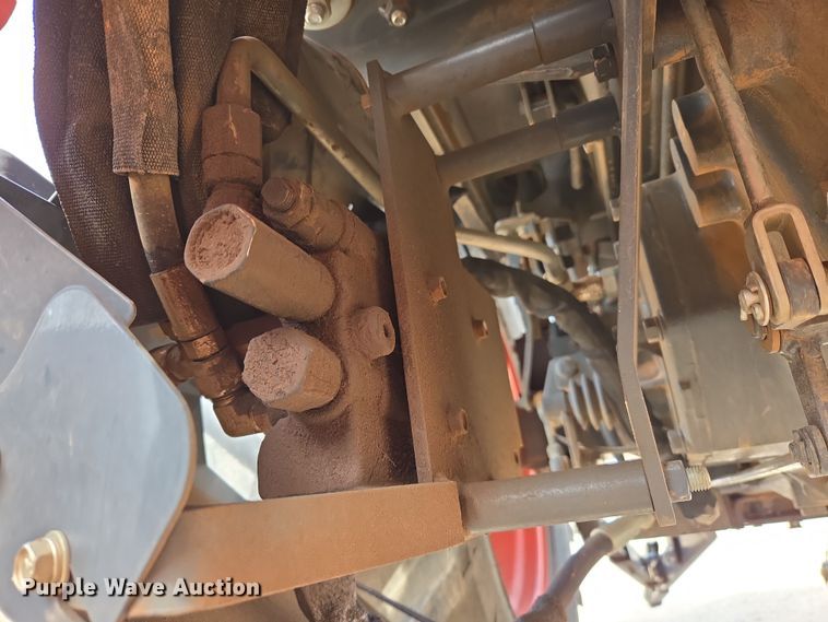 image for item DW8676 2020 Kubota M6060 MFWD tractor