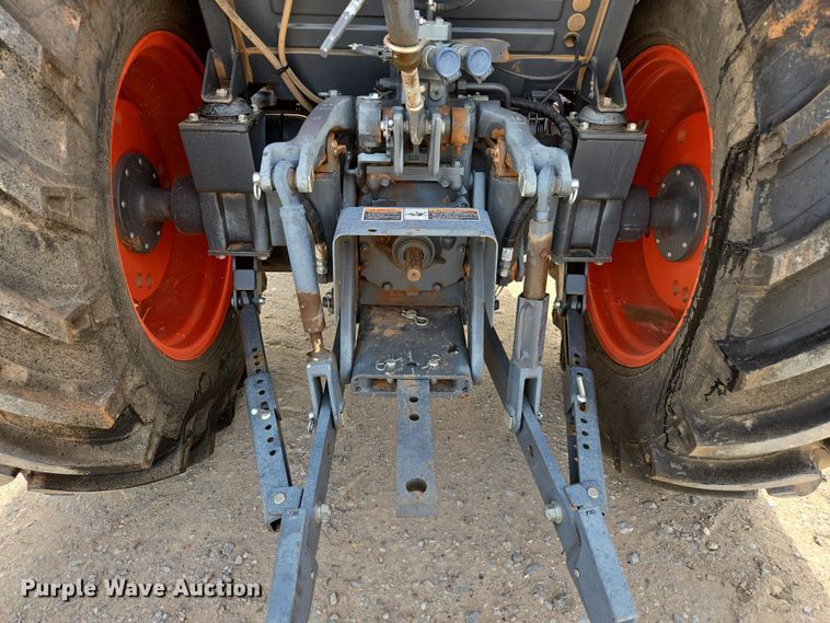 image for item DW8676 2020 Kubota M6060 MFWD tractor