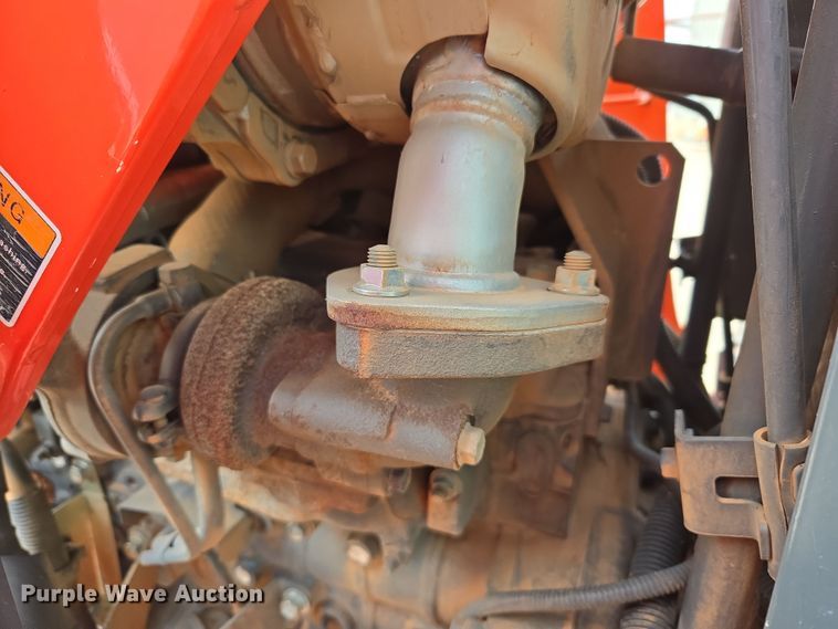 image for item DW8676 2020 Kubota M6060 MFWD tractor