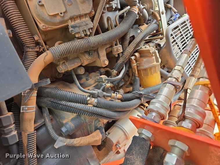 image for item DW8676 2020 Kubota M6060 MFWD tractor