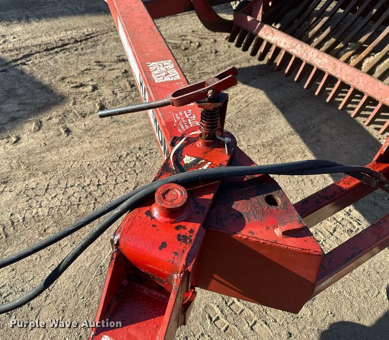 image for item EC2380 1990 Harmon Rockomatic 5800 rock picker