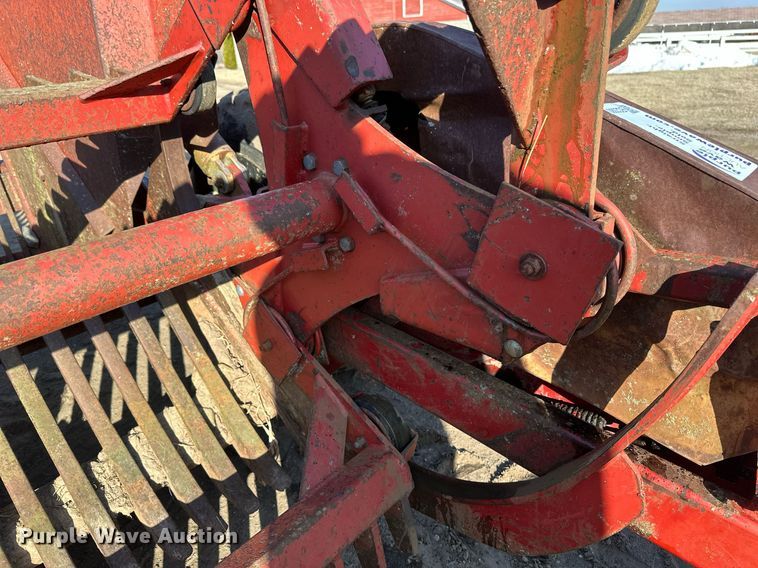 image for item EC2380 1990 Harmon Rockomatic 5800 rock picker