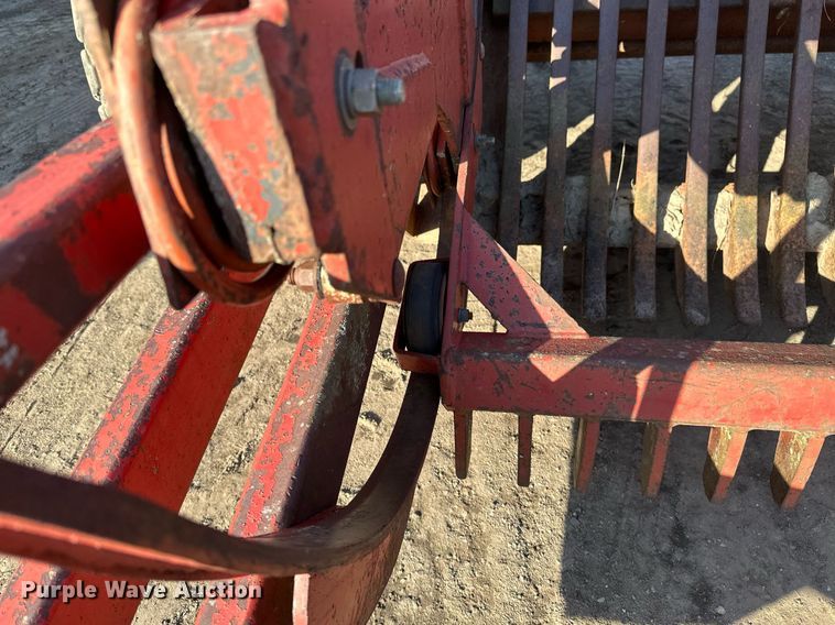 image for item EC2380 1990 Harmon Rockomatic 5800 rock picker