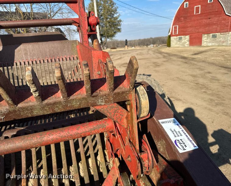 image for item EC2380 1990 Harmon Rockomatic 5800 rock picker