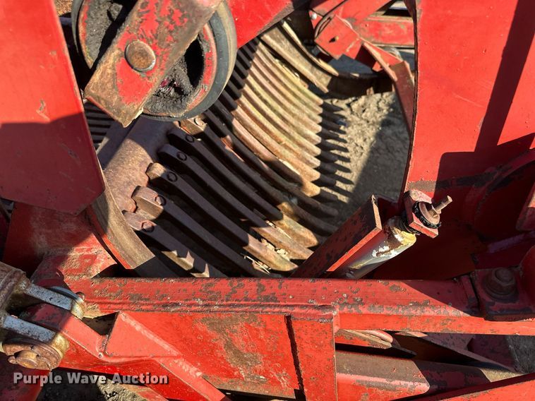 image for item EC2380 1990 Harmon Rockomatic 5800 rock picker