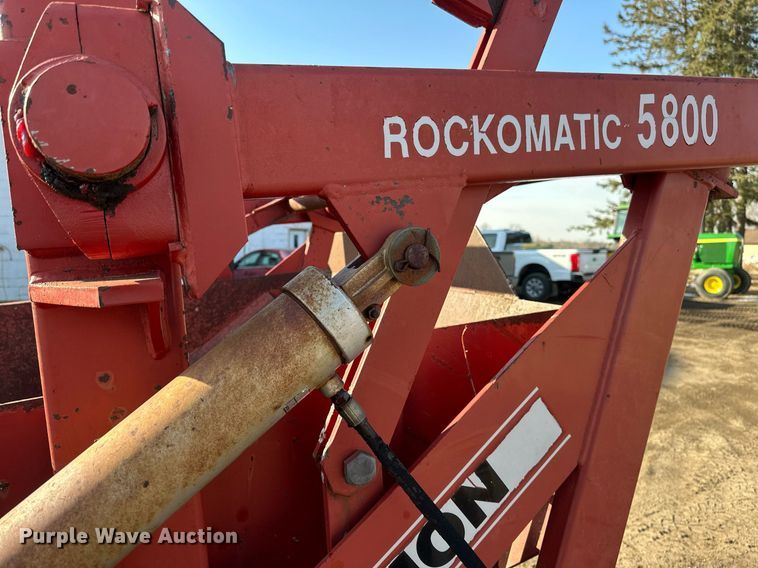 image for item EC2380 1990 Harmon Rockomatic 5800 rock picker