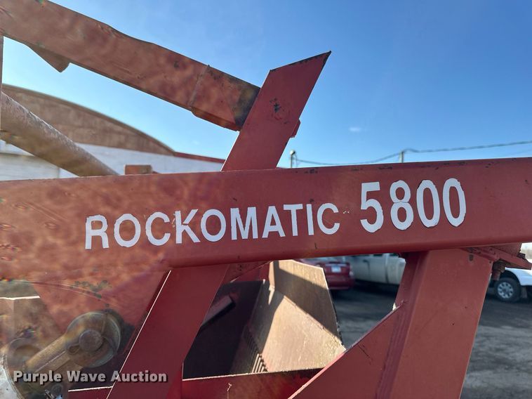 image for item EC2380 1990 Harmon Rockomatic 5800 rock picker