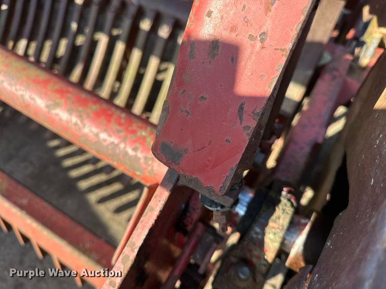 image for item EC2380 1990 Harmon Rockomatic 5800 rock picker