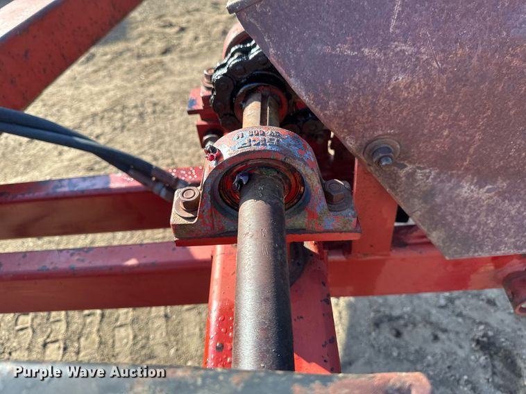 image for item EC2380 1990 Harmon Rockomatic 5800 rock picker