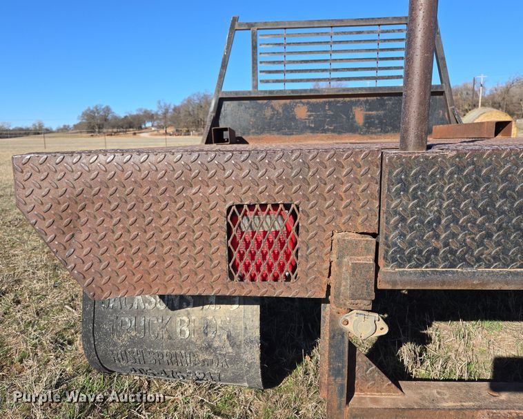 image for item ED2487 Hydraulic bale bed