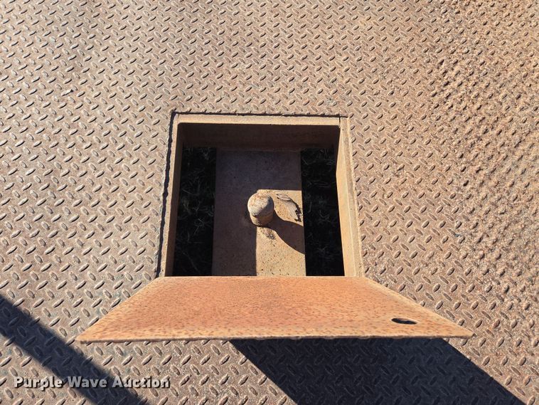 image for item ED2487 Hydraulic bale bed