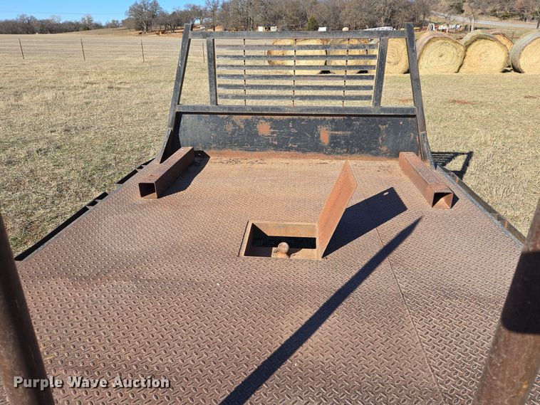 image for item ED2487 Hydraulic bale bed