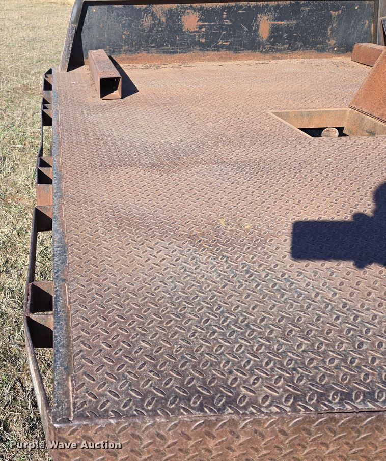 image for item ED2487 Hydraulic bale bed