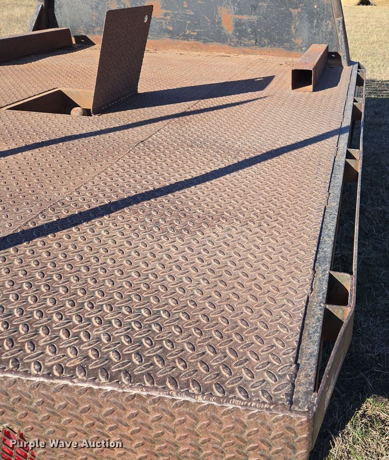 image for item ED2487 Hydraulic bale bed