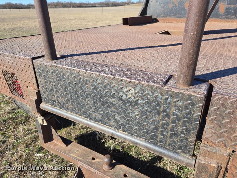 image for item ED2487 Hydraulic bale bed