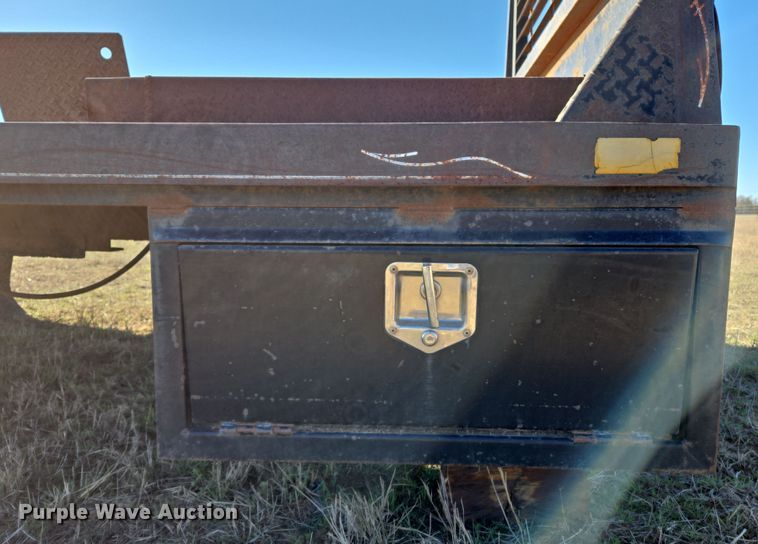 image for item ED2487 Hydraulic bale bed