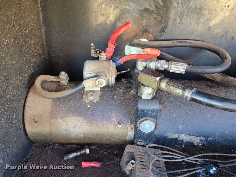 image for item ED2487 Hydraulic bale bed