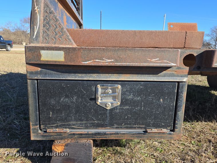 image for item ED2487 Hydraulic bale bed