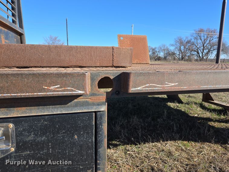 image for item ED2487 Hydraulic bale bed