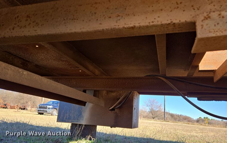 image for item ED2487 Hydraulic bale bed