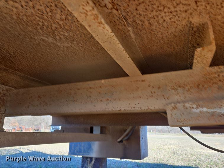 image for item ED2487 Hydraulic bale bed