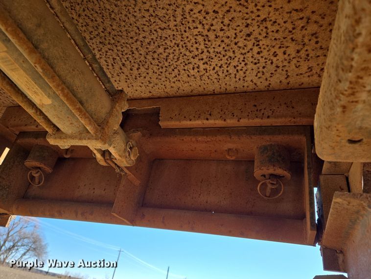 image for item ED2487 Hydraulic bale bed