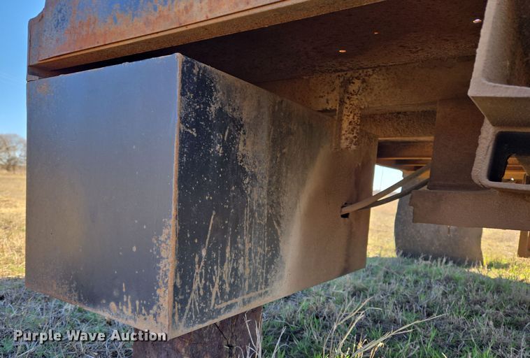 image for item ED2487 Hydraulic bale bed