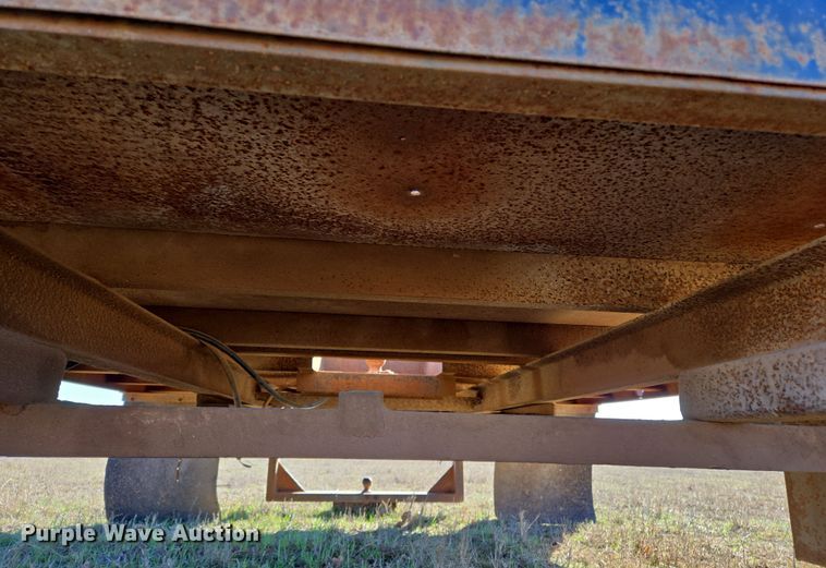 image for item ED2487 Hydraulic bale bed