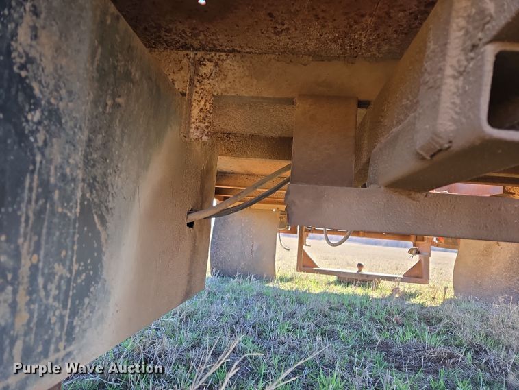 image for item ED2487 Hydraulic bale bed