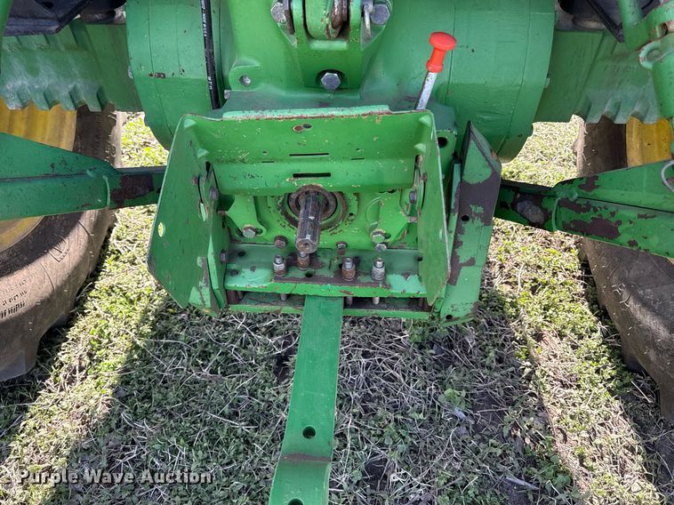image for item ED4155 1989 John Deere 2755 tractor