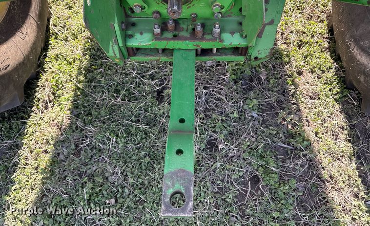 image for item ED4155 1989 John Deere 2755 tractor