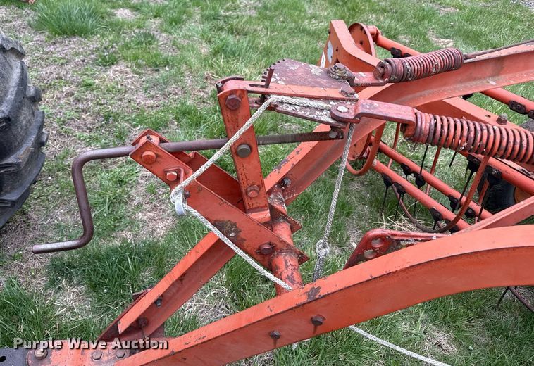 image for item ED4189 Allis Chalmers hay rake