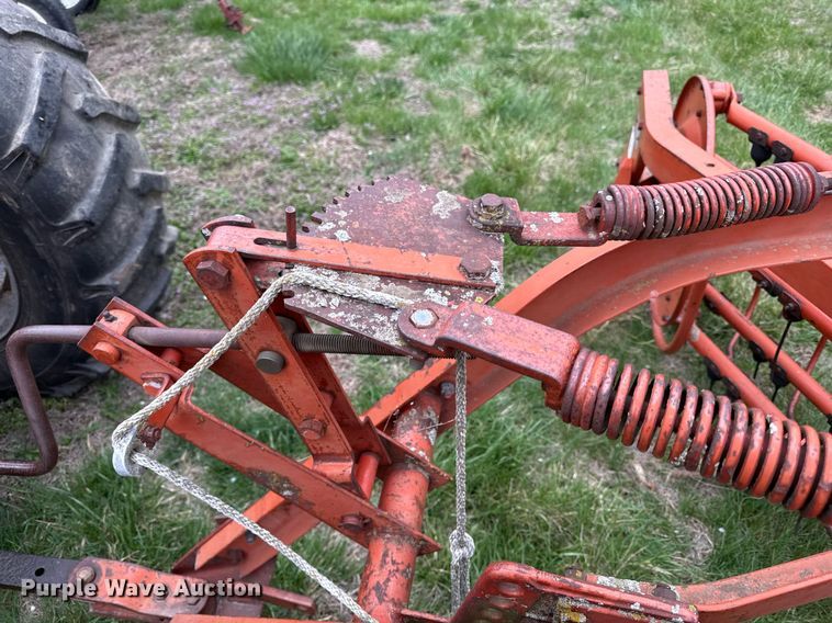 image for item ED4189 Allis Chalmers hay rake