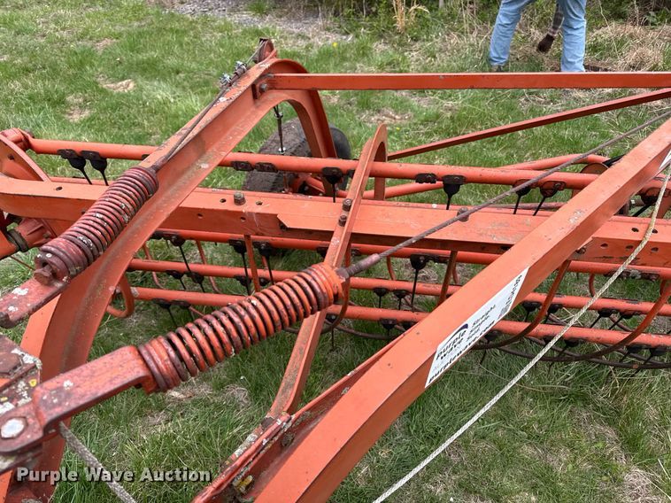 image for item ED4189 Allis Chalmers hay rake