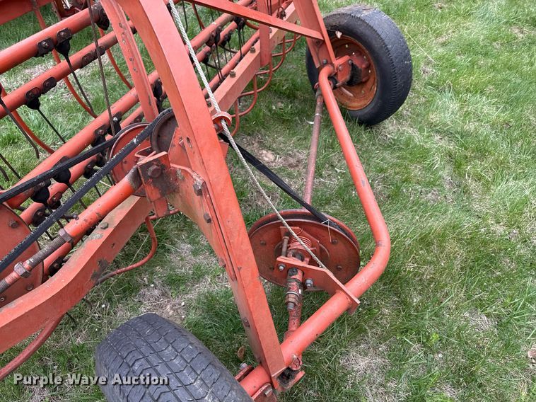 image for item ED4189 Allis Chalmers hay rake