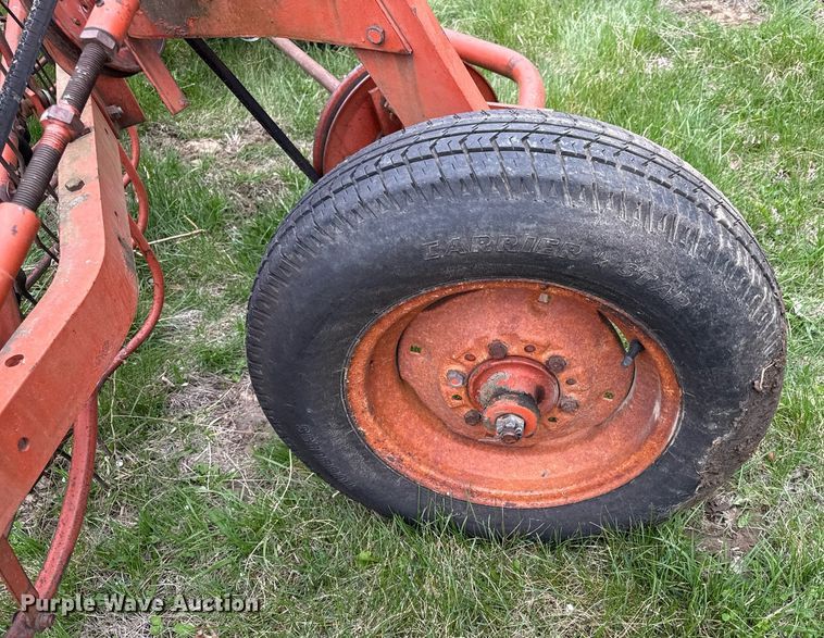 image for item ED4189 Allis Chalmers hay rake