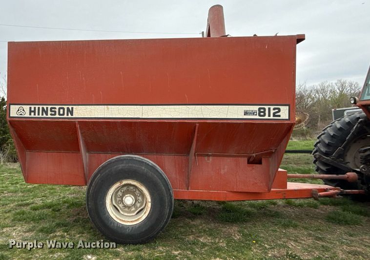 image for item ED4190 Hinson 812 grain cart