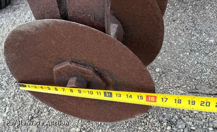 image for item EG5675 John Deere off-set disk