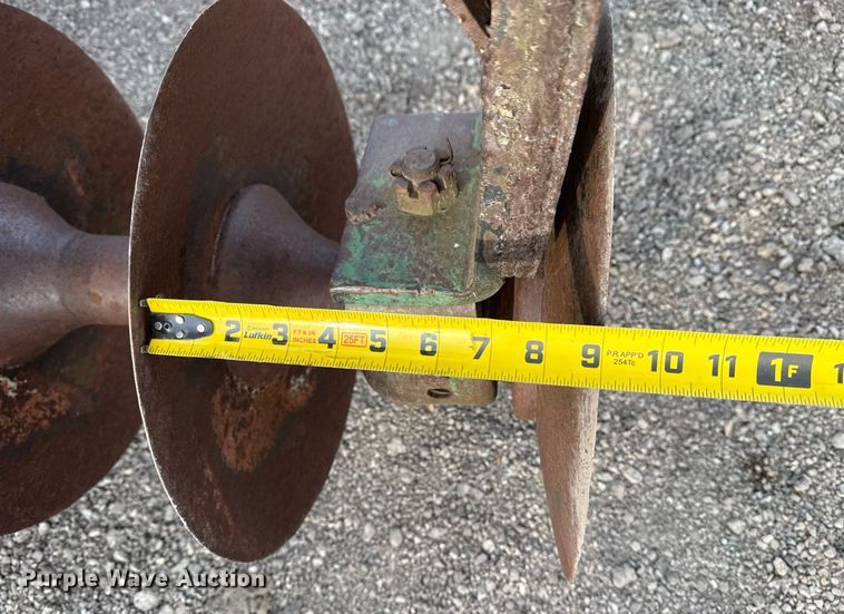 image for item EG5675 John Deere off-set disk