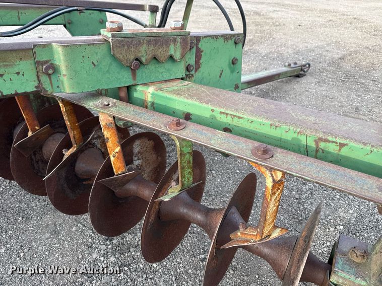 image for item EG5675 John Deere off-set disk