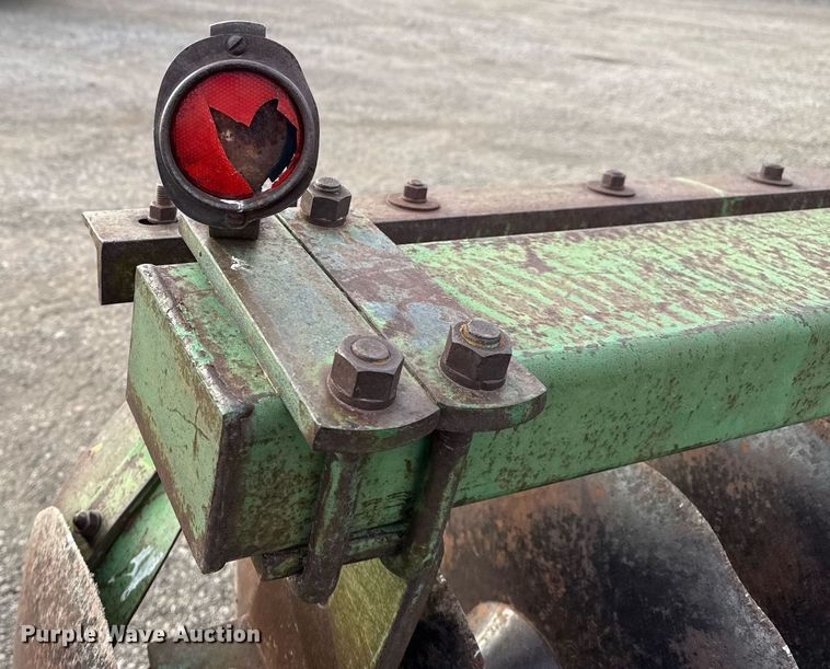 image for item EG5675 John Deere off-set disk