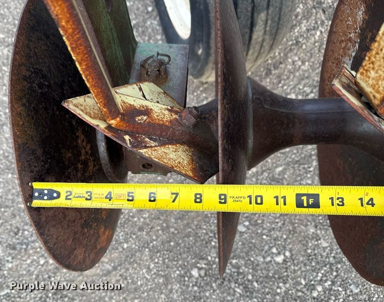 image for item EG5675 John Deere off-set disk