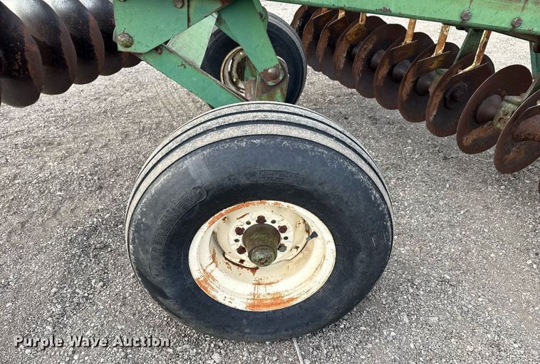 image for item EG5675 John Deere off-set disk