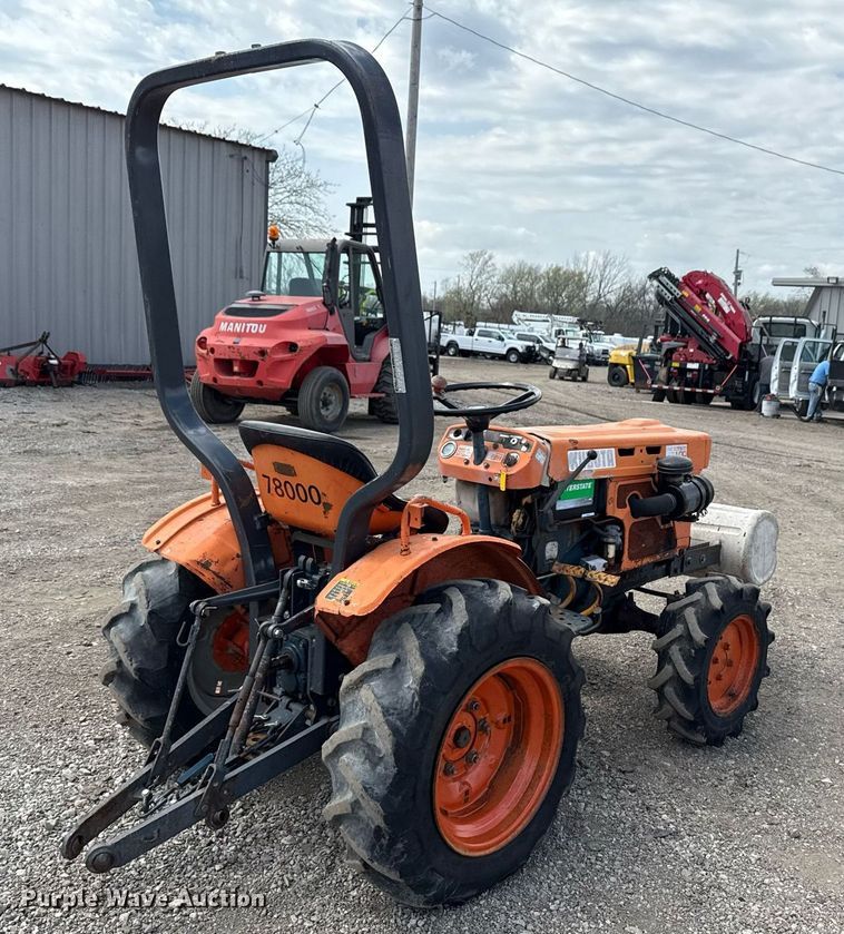 image for item EG5700 Kubota B7100 MFWD tractor