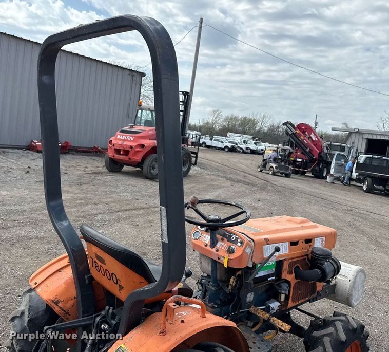 image for item EG5700 Kubota B7100 MFWD tractor