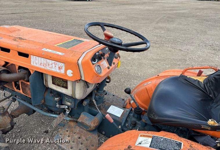 image for item EG5700 Kubota B7100 MFWD tractor
